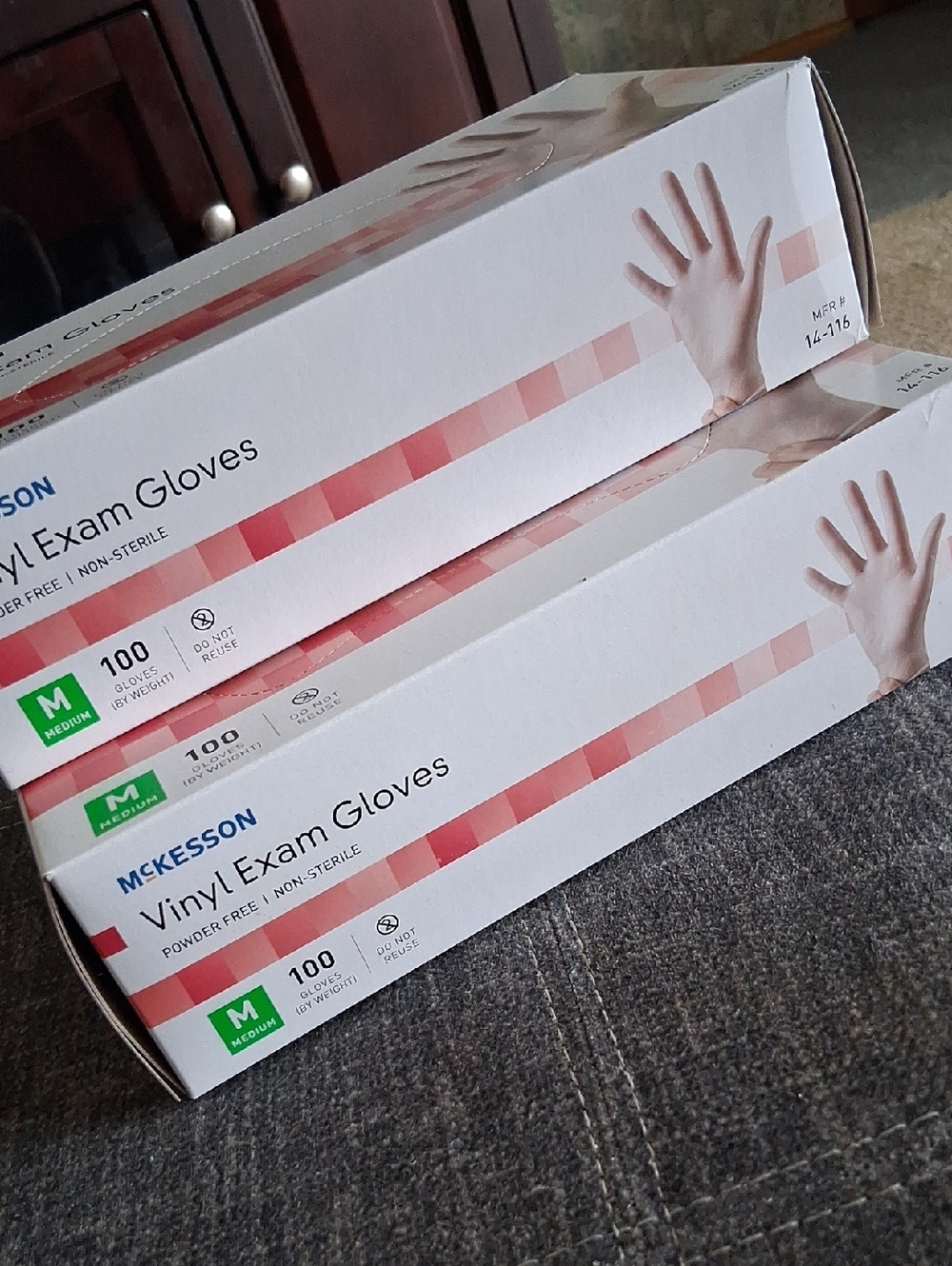 McKesson Vinyl Exam Gloves - Medium - DD104